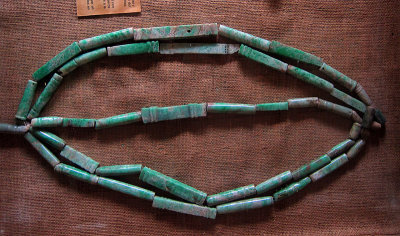 jade necklace 1156