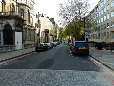 peaceful streets of London
