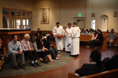 OLG_HolyThursday_21Apr2011_ 012 [800x600].JPG