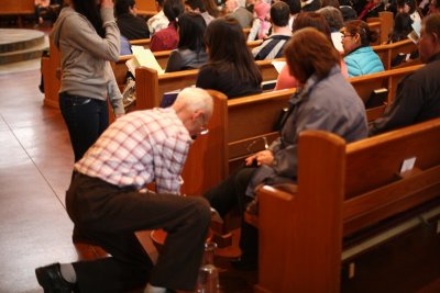 OLG_HolyThursday_21Apr2011_ 025 [800x600].JPG