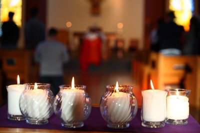 OLG_Peace_Adoration_15Apr2011_ 045 [800x600].JPG