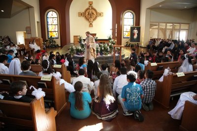 OLG_FirstCommunion_1130_01May2011_ 012 [800x600].JPG