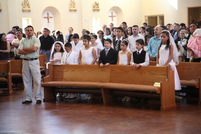 OLG_FirstCommunion_1130_01May2011_ 025 [800x600].JPG