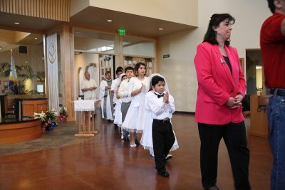 OLG_FirstCommunion_1730_01May2011_ 005 [800x600].JPG