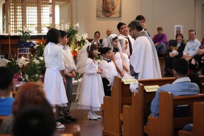 OLG_FirstCommunion_1730_01May2011_ 013 [800x600].JPG