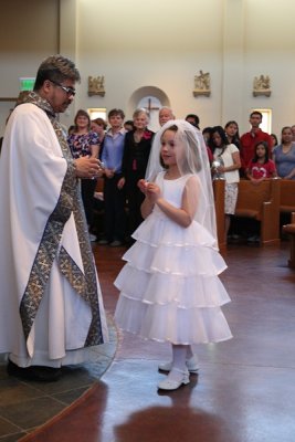 OLG_FirstCommunion_1730_01May2011_ 020 [800x600].JPG