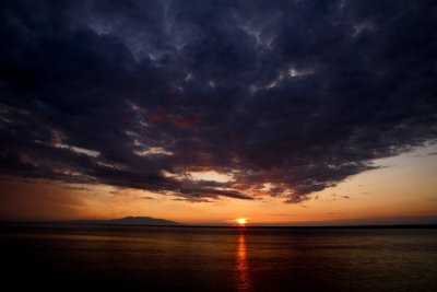 Sunset_Solstice+2_Fm_PtWoronzof_23Jun2011_ 009A [640x480].JPG