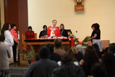 OLG_PalmSunday_1130SpMass_01Apr2012_ 041 [600x400].JPG