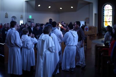 OLG_EasterVigil_07Apr2012_ 012 [600x400].JPG