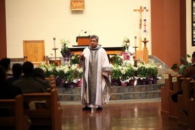 OLG_EasterVigil_07Apr2012_ 055 [600x400].JPG