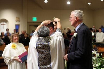 OLG_EasterVigil_07Apr2012_ 084 [600x400].JPG