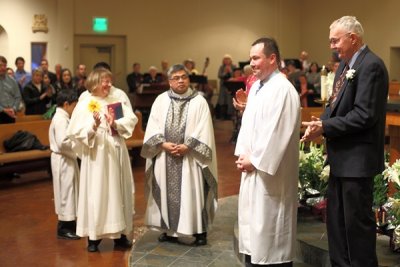 OLG_EasterVigil_07Apr2012_ 087 [600x400].JPG