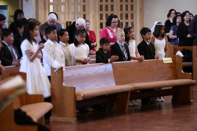 OLG_FirstCommunion_0900_06May2012_0006a [800x532].JPG