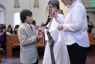 OLG_FirstCommunion_1730_06May2012_0014 [800x533].JPG