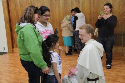 FrDominicFiestaDespedida_10Jun2012_0102 [800x533].JPG