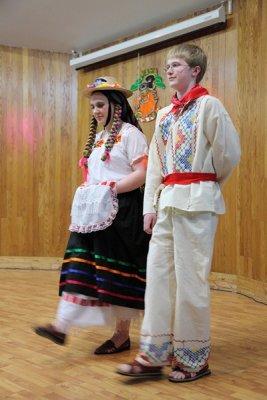 CincoDeMayo_LumenChristi_05May2012_0037 [400x600].JPG