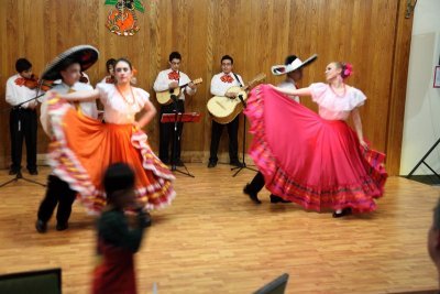 CincoDeMayo_LumenChristi_05May2012_0086 [800x533].JPG
