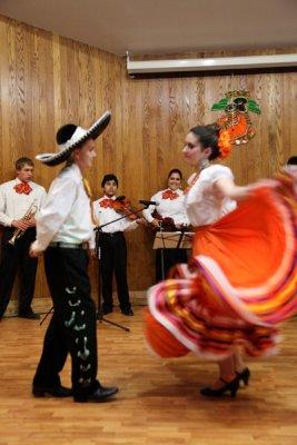 CincoDeMayo_LumenChristi_05May2012_0091 [400x600].JPG