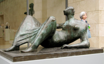 Henry Moore
(1898-1986)
Reclining Figure: Angels, 1979
Bronze
Nasher Sculpture Center Garden, Dallas