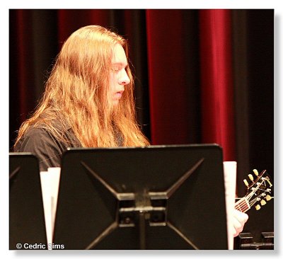 Guitar: Albert Kolesinski