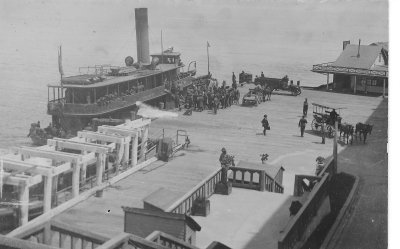 Alcatraz dock & McDowell c1920.jpg