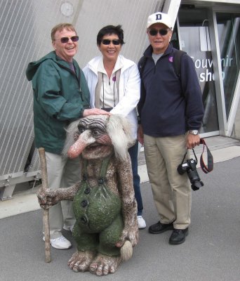 Gaylen, Diane, Gary and troll at Holmenkollen