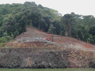 g4/47/614347/3/52454189.144PanamaCanalGutan.jpg