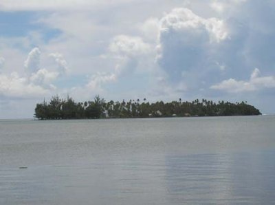 A motu (small island)