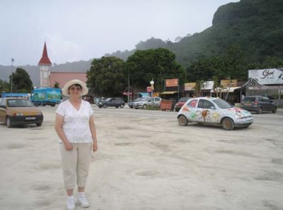 Patti in Vaitape on Bora Bora with ice cream cone car