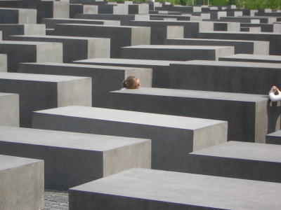 Berlin_Memorial_3.jpg