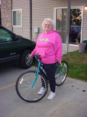 Linda Sue & new bicycle!