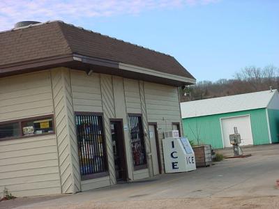 gas station Kanpp WI
