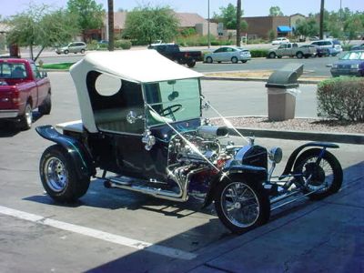 right front side of 23 T bucket roadster