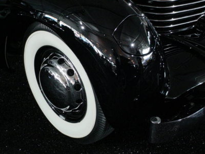 1937 Cord 812 wheel