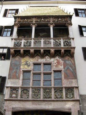 Goldenes Dachl (Tejadillo de Oro)