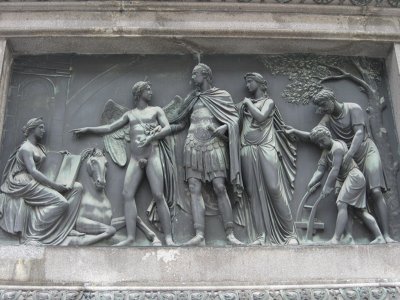 Josefsplatz. Monumento al Emperador Jose II