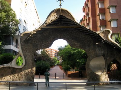 Portal Miralles (Passeig Manuel Girona 55-61) Antoni Gaud 1901-1902