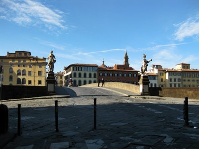 Firenze. Puente sobre el rio Arno