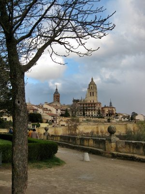 Segovia. Vista desde la Plaza de la Reina Victoria Eugenia