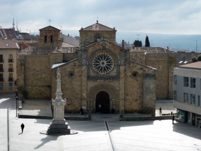 Avila. Iglesia de San Pedro
