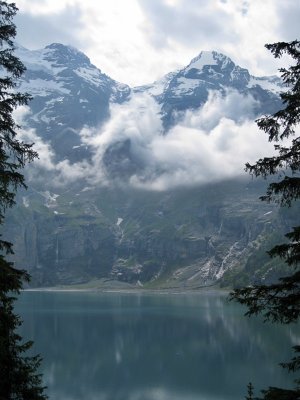 Kandersteg. Oeschinensee (Oeschinen Lake)