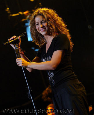 Shakira Live (20) (Custom).JPG