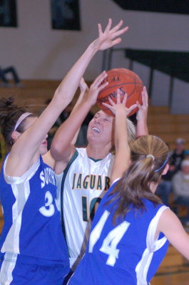 2007-12-14 Ashwaubenon Jaguars vs GB Southwest Trojans