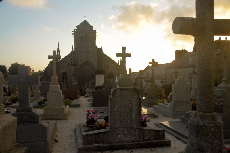 le cimetière de Locronan