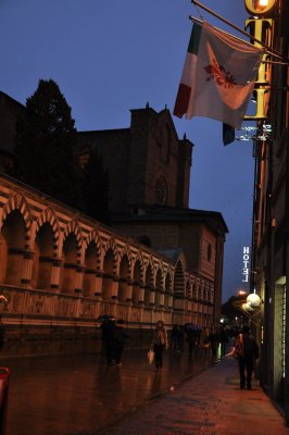 Le long de Santa Maria Novella, vers la gare, Florence - 5132