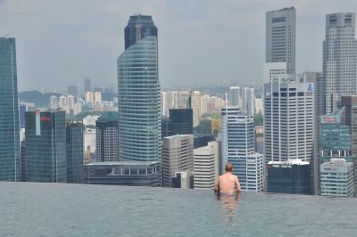 Infinity pool of the Marina Bay Sands Skypark - 6504