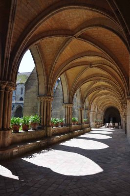 Clotre de l'abbaye de Royaumont - 0716