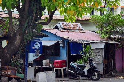 At the Bank, jalan Supratman, Makassar - 5765