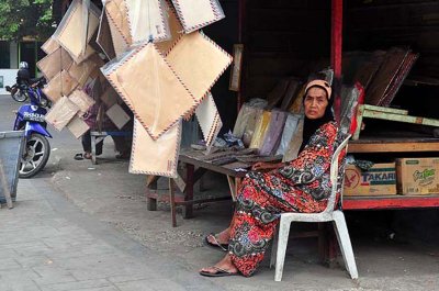 Envelopes seller, in front of the Central Post Office, Makassar - 6104