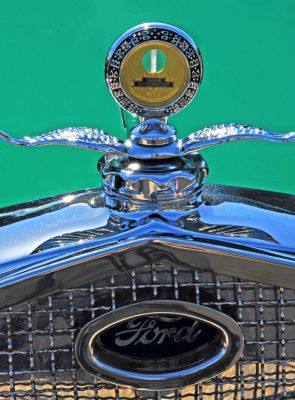 Ornament  1928 Ford